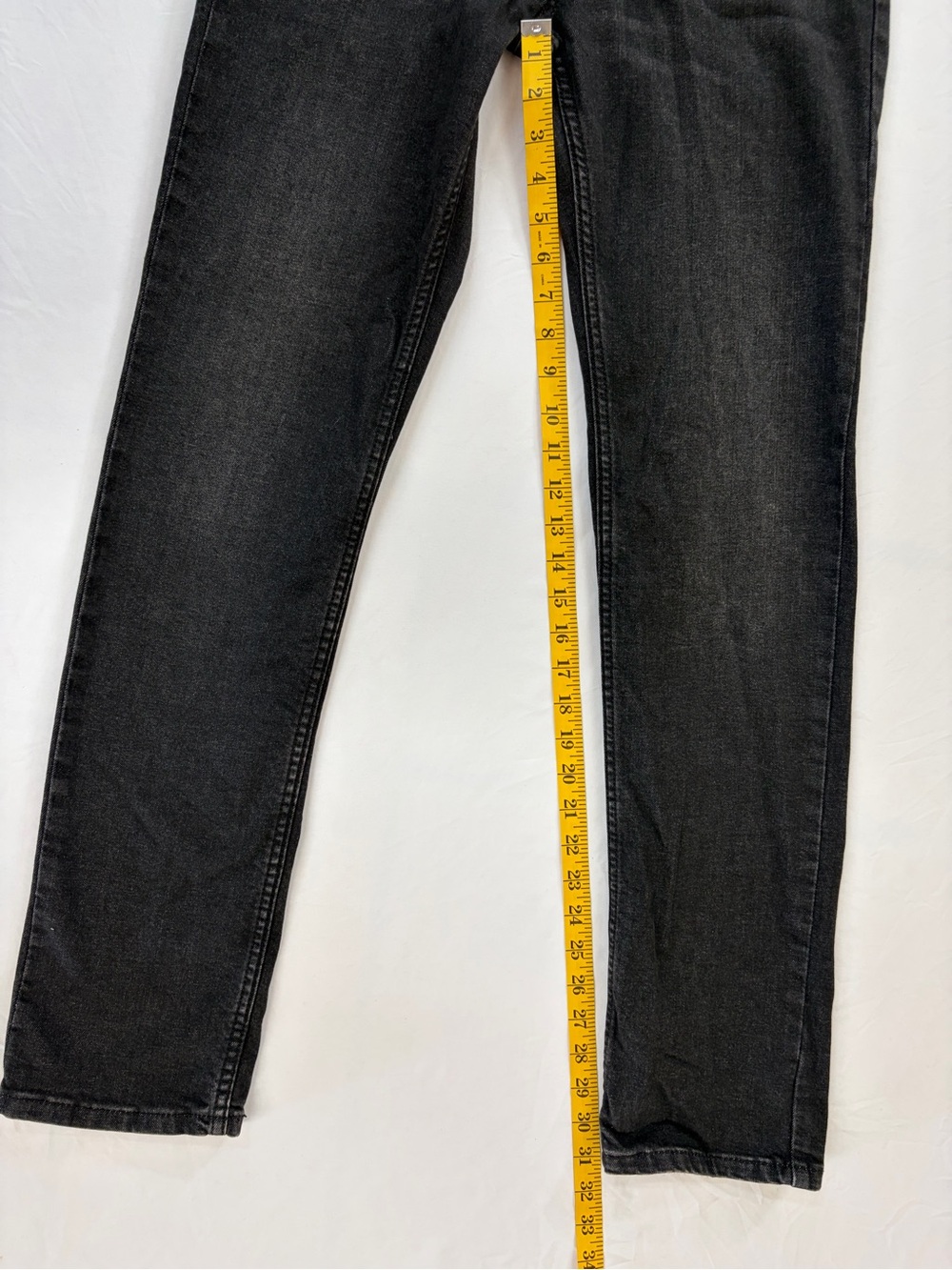 Levi’s Men's Black Straight-Leg Jeans 29x32 - Picture 6 of 8